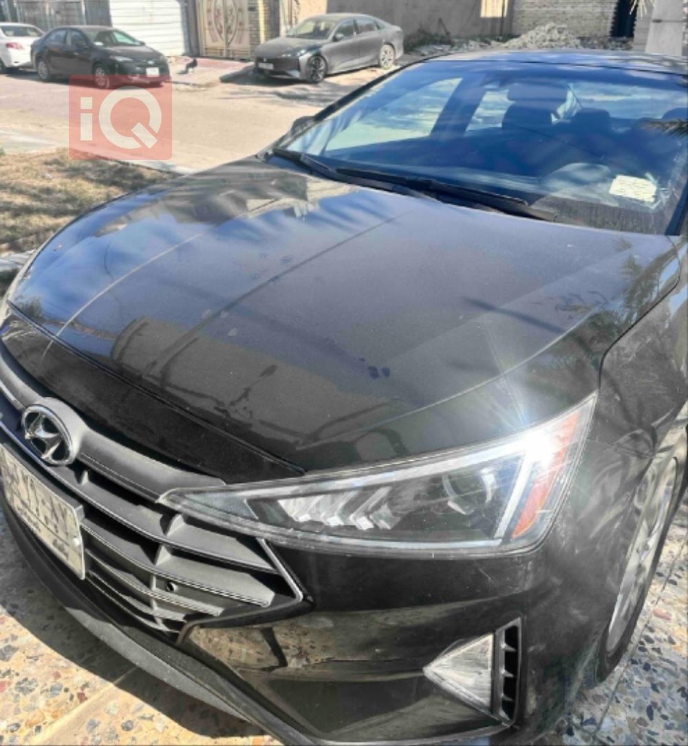 هیوندای ئەلەنترا